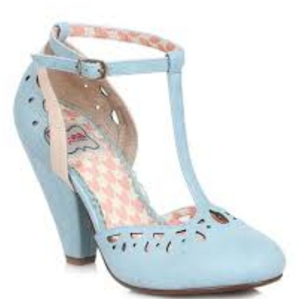 Bettie Page 🖤 Vintage T-strap Pumps